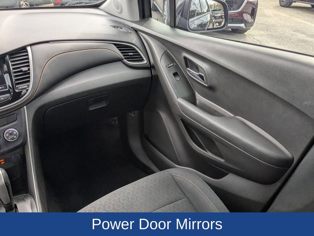 Used 2020 Chevrolet Trax LS image 18