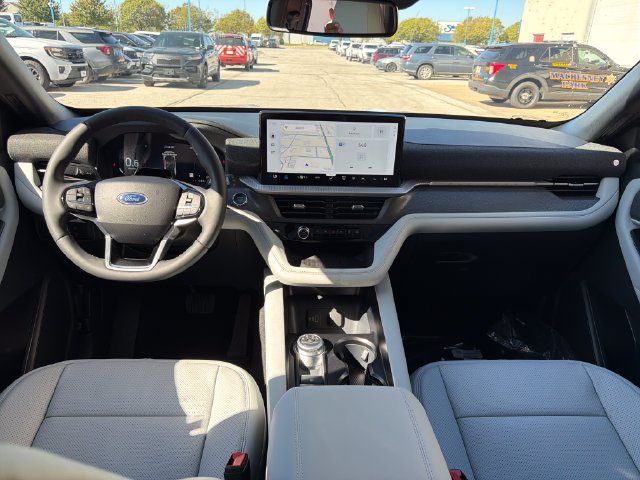 New 2027 Ford Explorer Platinum w/ 3.0L Ultimate Package AWD/4WD image 17
