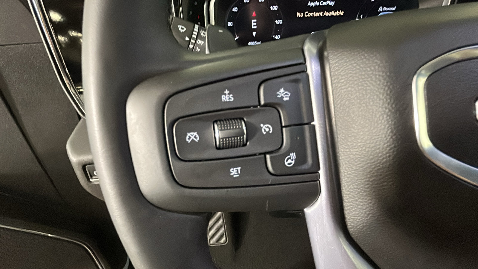 New 2026 GMC Sierra 1500 Elevation w/ Elevation Premium Package AWD/4WD image 18