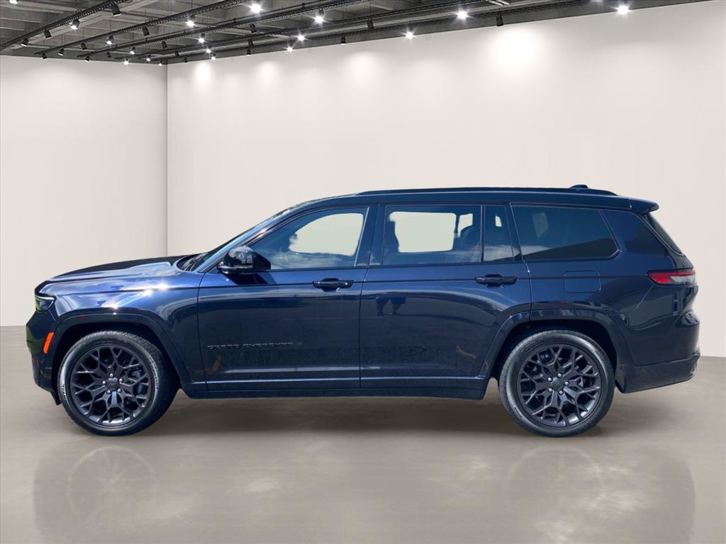 Used 2024 Jeep Grand Cherokee L Summit w/ Advanced Protech Group IV AWD/4WD image 4