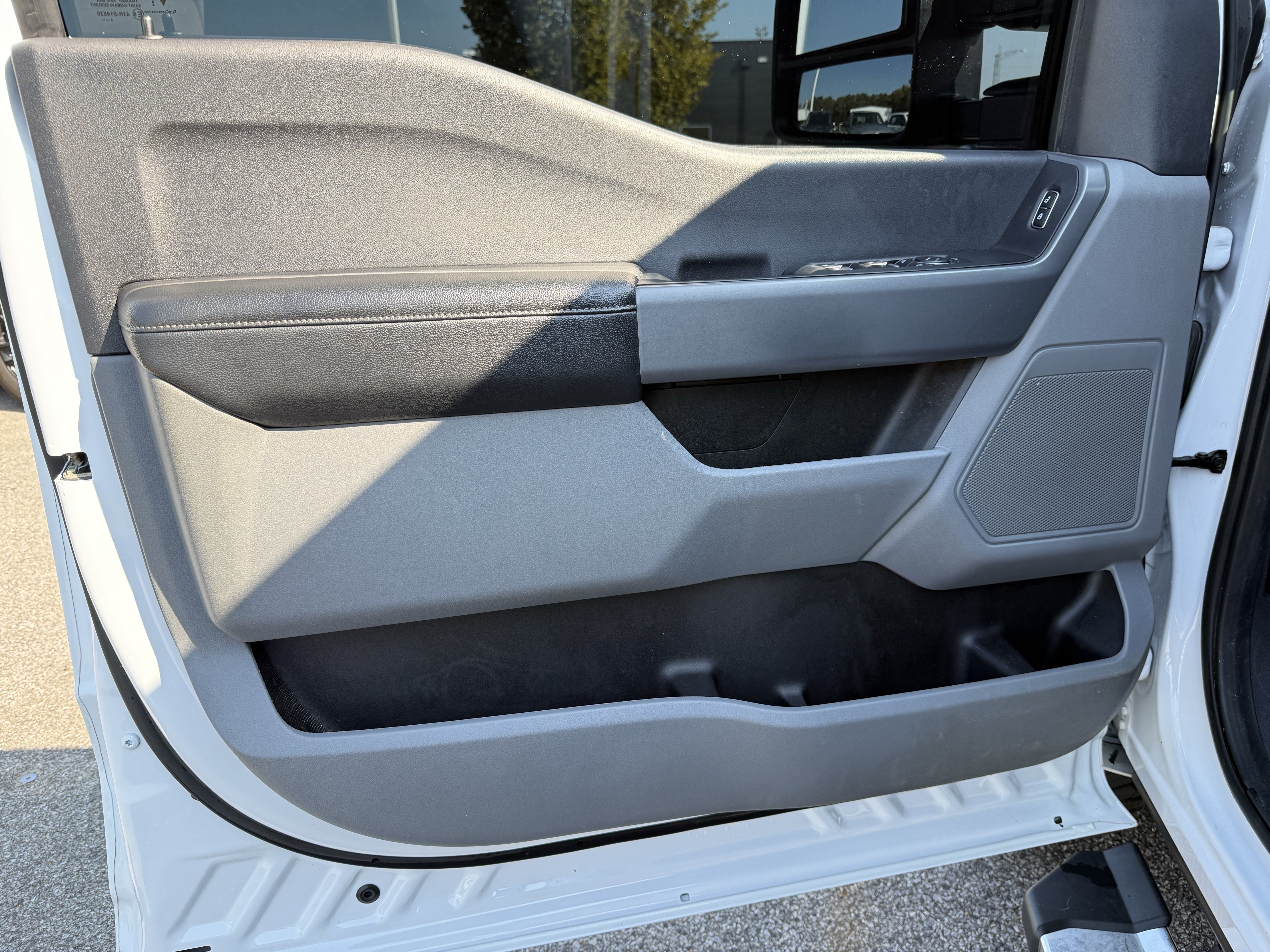Used 2024 Ford F250 XLT AWD/4WD image 13