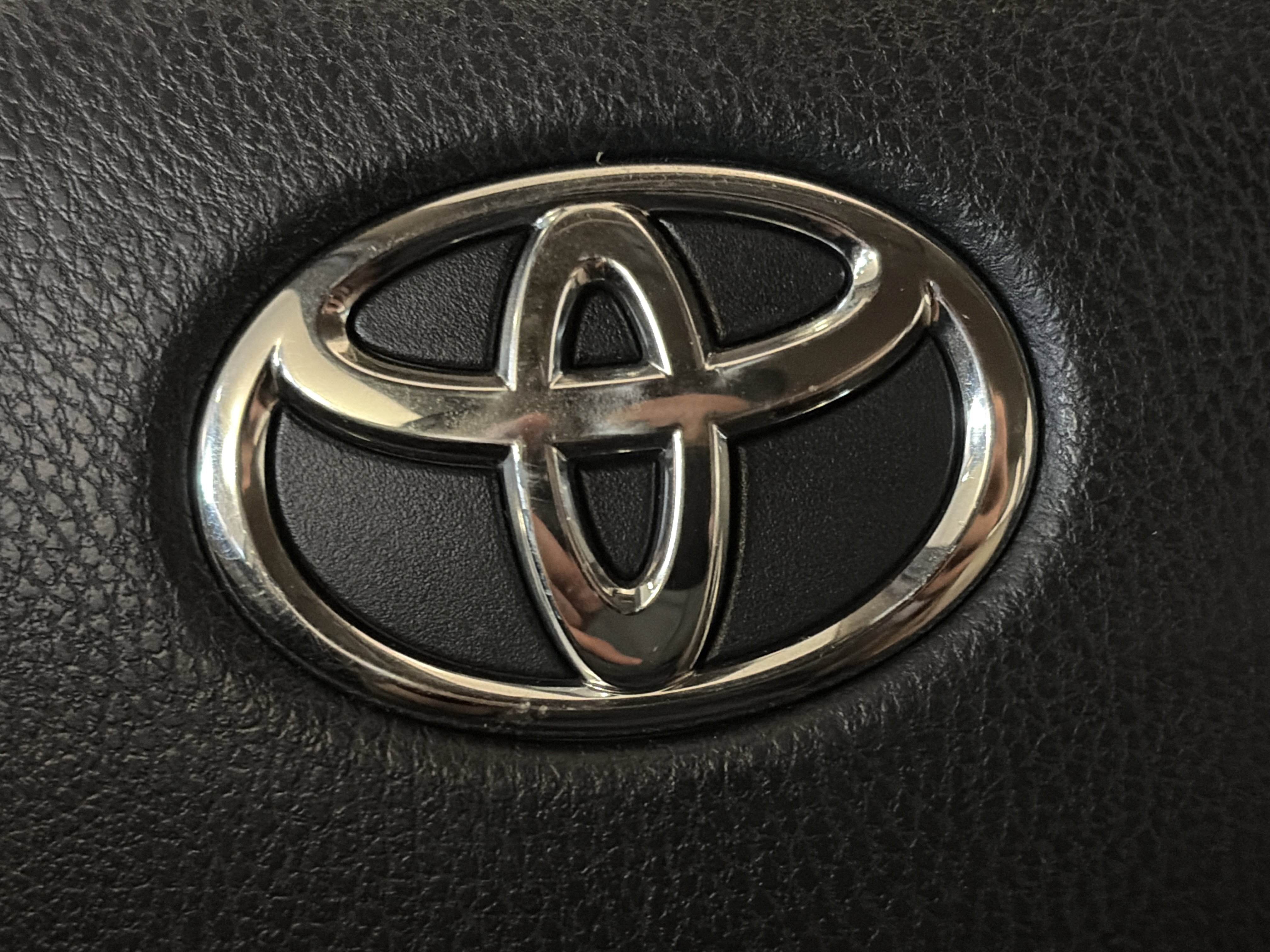 Used 2016 Toyota Corolla LE image 22