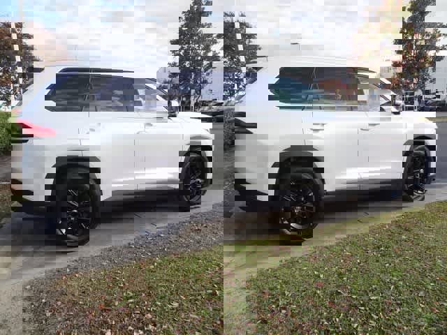 Used 2024 Toyota Grand Highlander Limited image 4