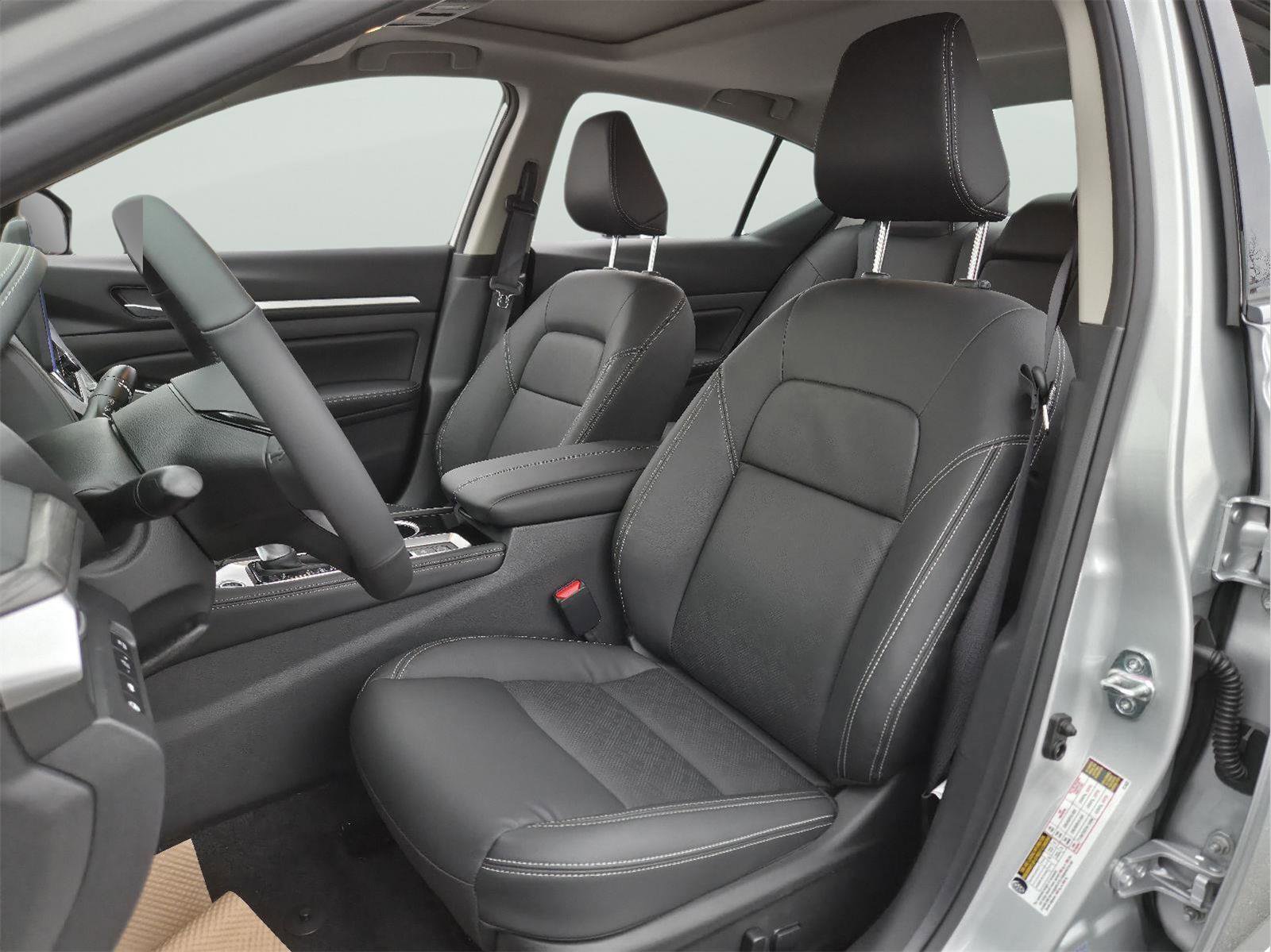 New 2025 Nissan Altima 2.5 SL image 10