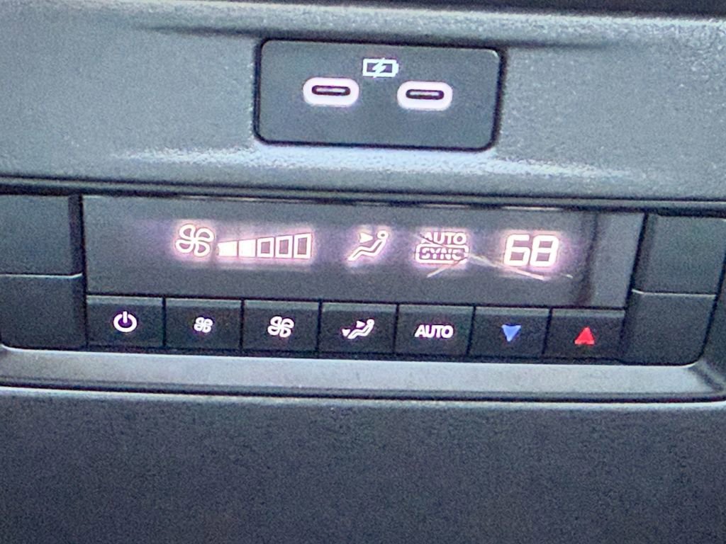 Used 2024 MAZDA CX-90 Plug-In Hybrid w/ Preferred AWD/4WD image 29