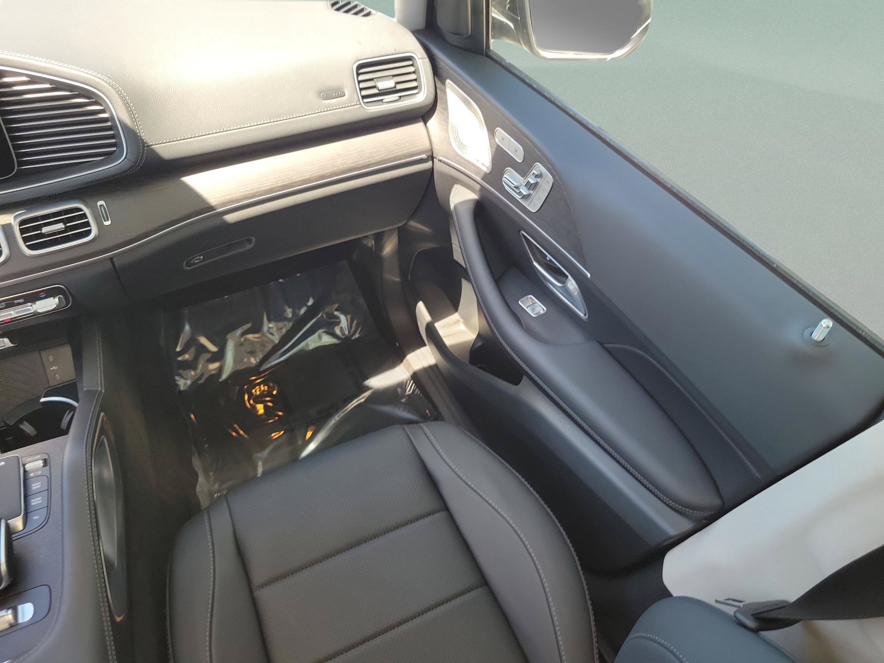 Certified 2026 Mercedes-Benz GLS 450 4MATIC image 10