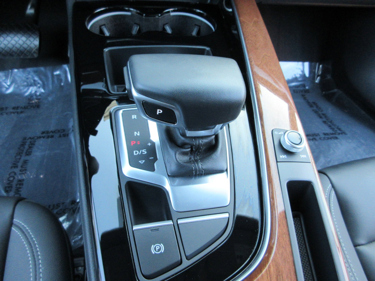 Used 2024 Audi A4 2.0T Premium image 50