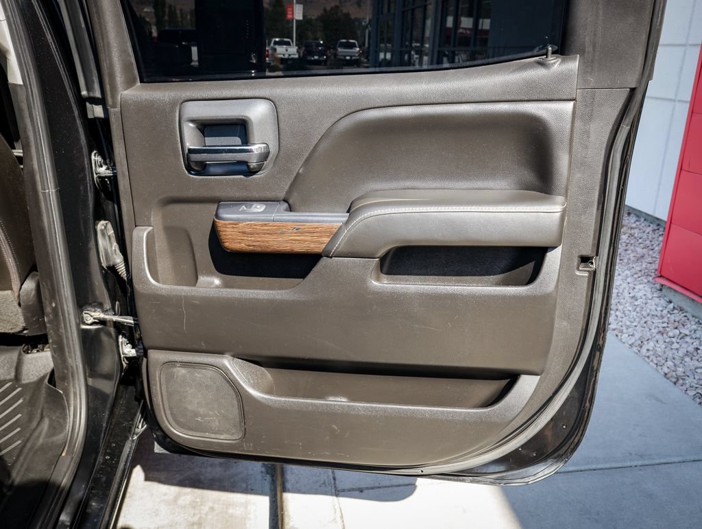 Used 2019 GMC Sierra 3500 Denali w/ Duramax Plus Package AWD/4WD image 30
