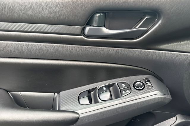 Used 2025 Nissan Altima 2.5 S image 11