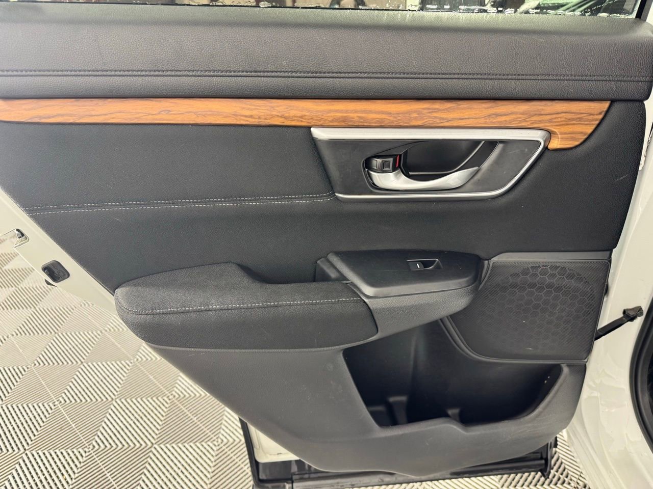 Used 2019 Honda CR-V EX image 26