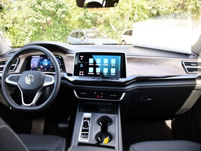 New 2026 Volkswagen Atlas SE image 18