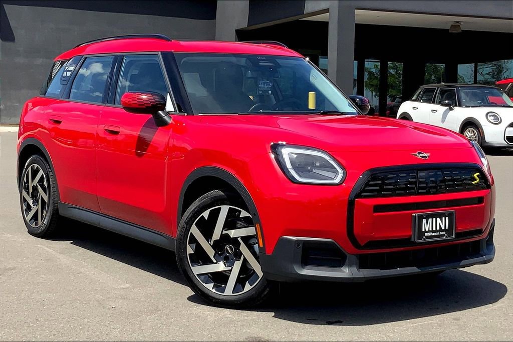 New 2025 MINI Cooper Countryman SE image 1