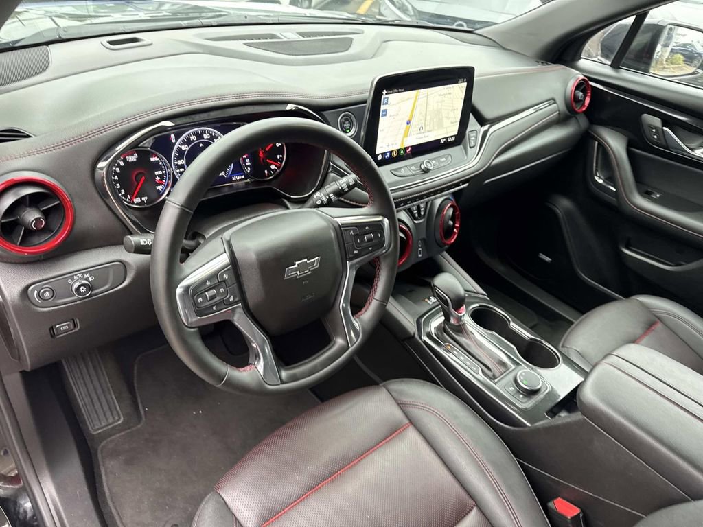 Certified 2025 Chevrolet Blazer RS FWD image 19