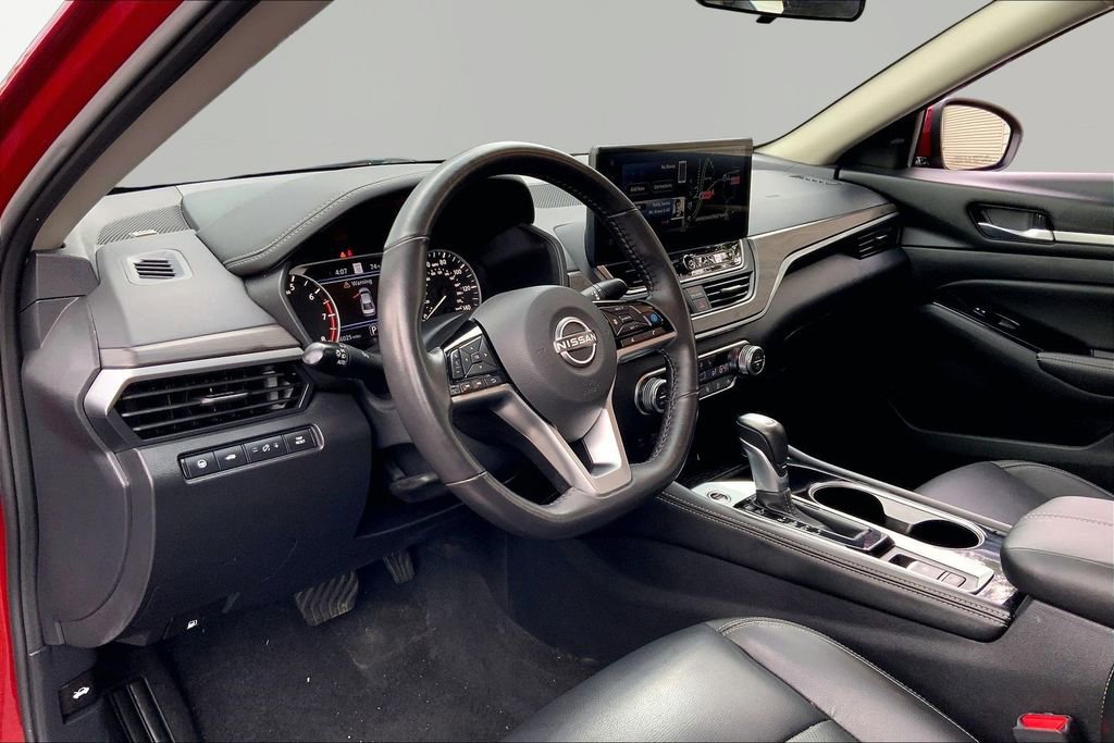 Used 2024 Nissan Altima 2.5 SL AWD/4WD image 12