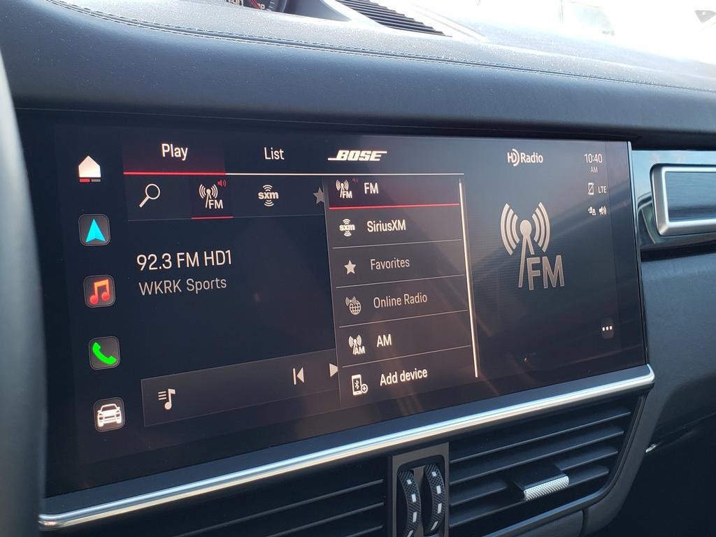 Used 2022 Porsche Cayenne GTS w/ Sport Chrono Package (8LH) image 25