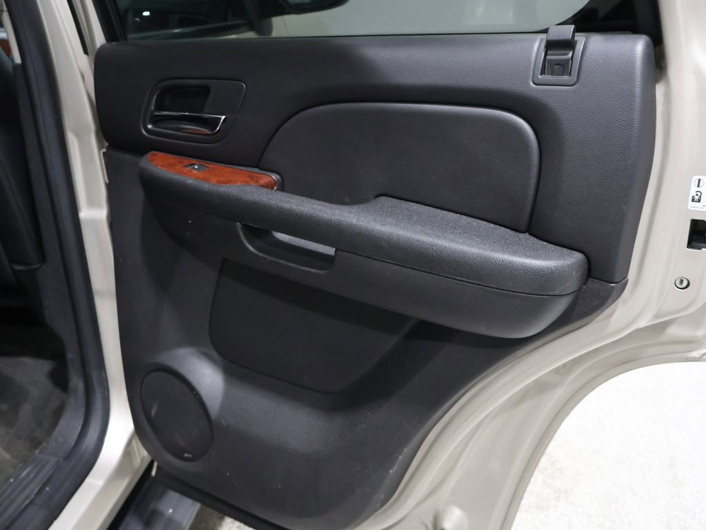 Used 2013 Chevrolet Tahoe LT w/ Luxury Package image 26