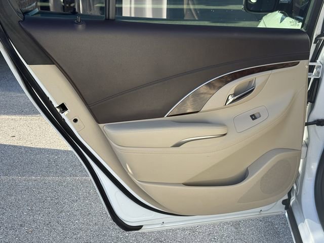 Used 2016 Buick LaCrosse Leather FWD image 33