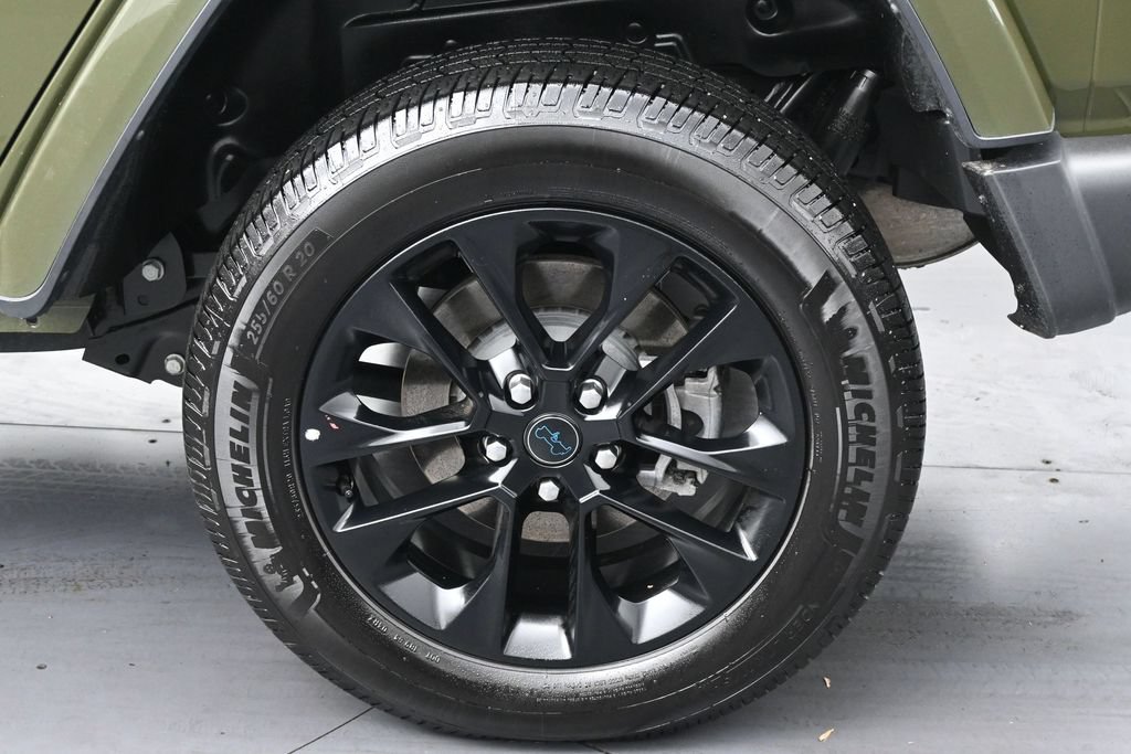 Used 2024 Jeep Wrangler Unlimited Sahara AWD/4WD image 36