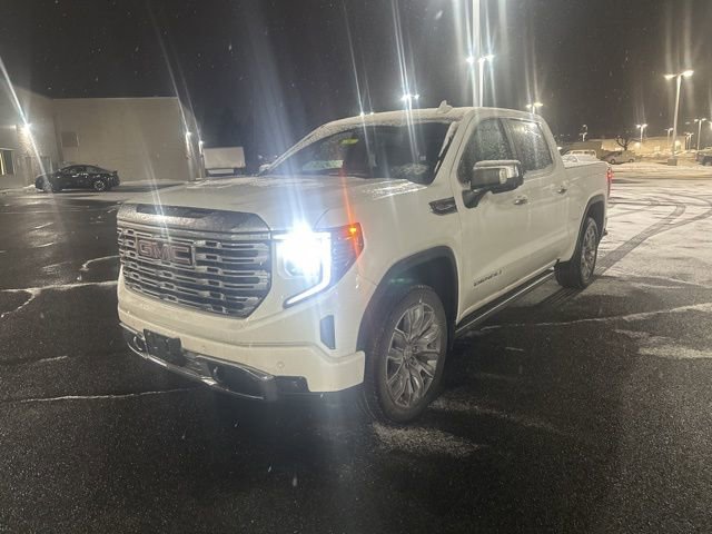 Used 2023 GMC Sierra 1500 Denali w/ Denali Reserve Package image 3