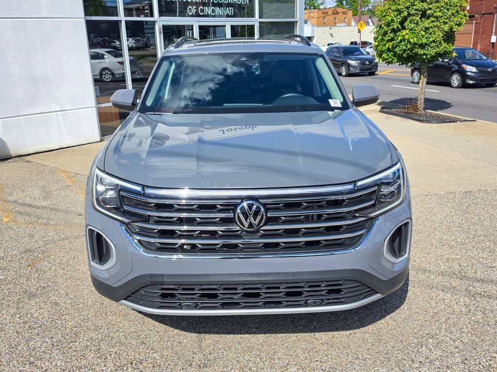 Certified 2025 Volkswagen Atlas SE w/ Panoramic Sunroof Package AWD/4WD image 8