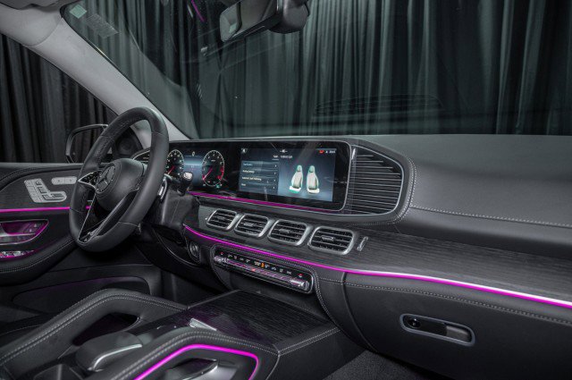 Certified 2025 Mercedes-Benz GLE 350 4MATIC image 16