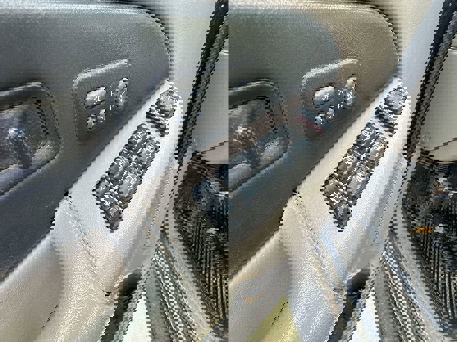 Used 2002 Chevrolet Avalanche 2500 w/ Convenience Pkg image 19