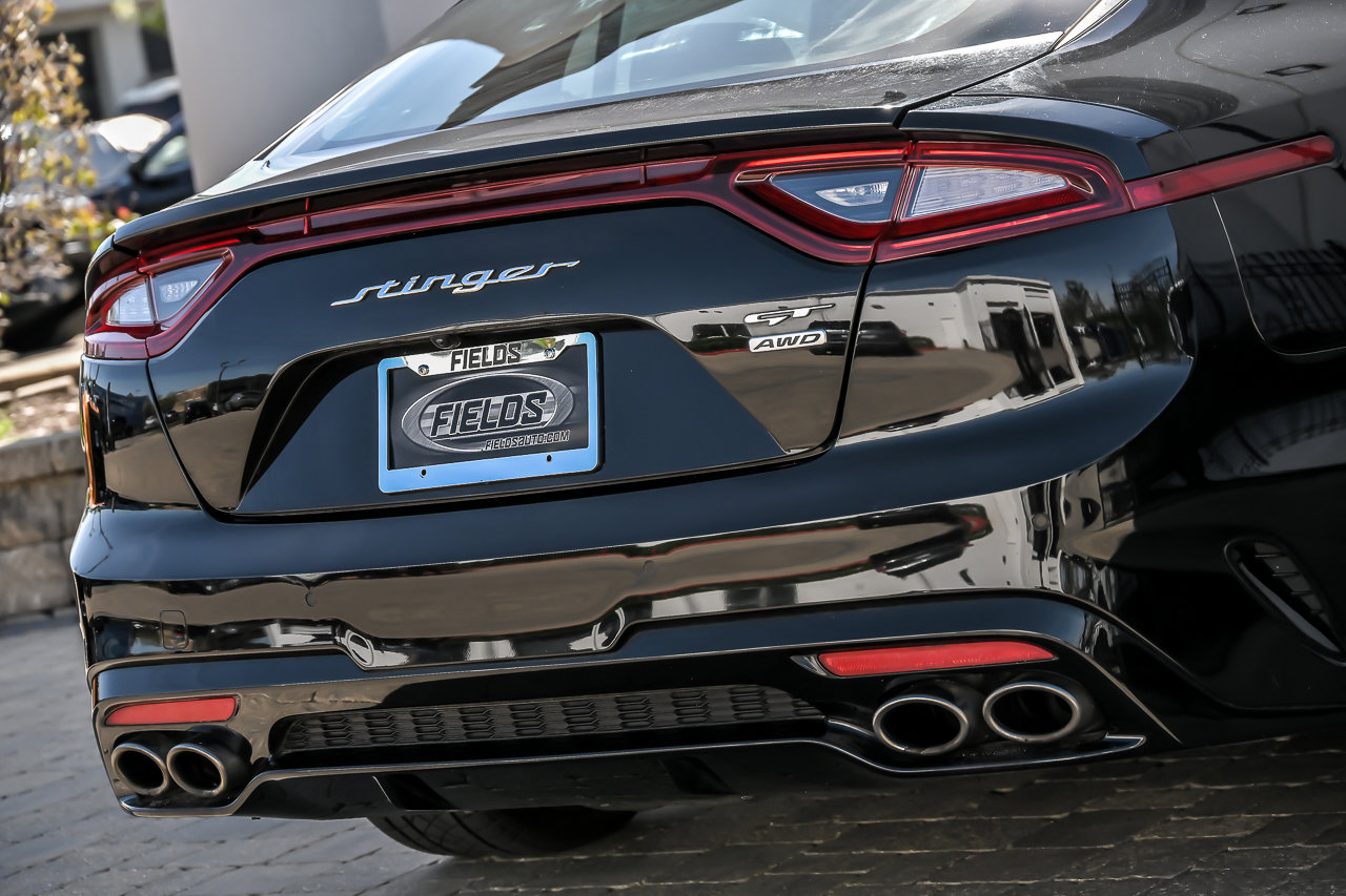 Used 2020 Kia Stinger GT1 AWD/4WD image 16