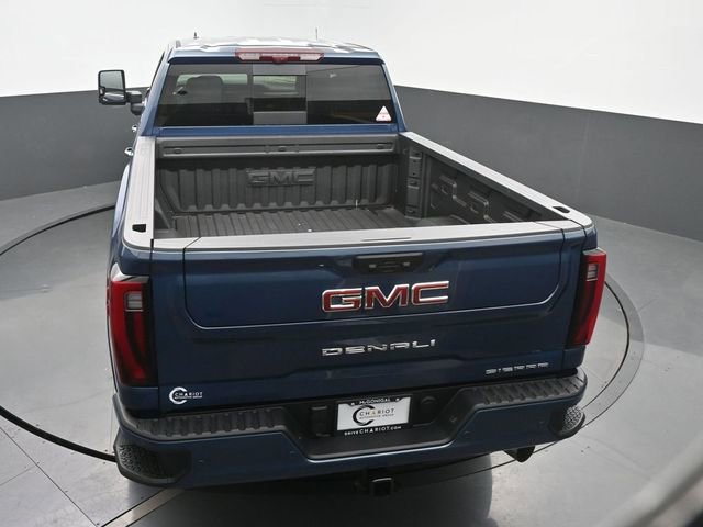 New 2026 GMC Sierra 2500 Denali w/ Denali Reserve Package AWD/4WD image 40