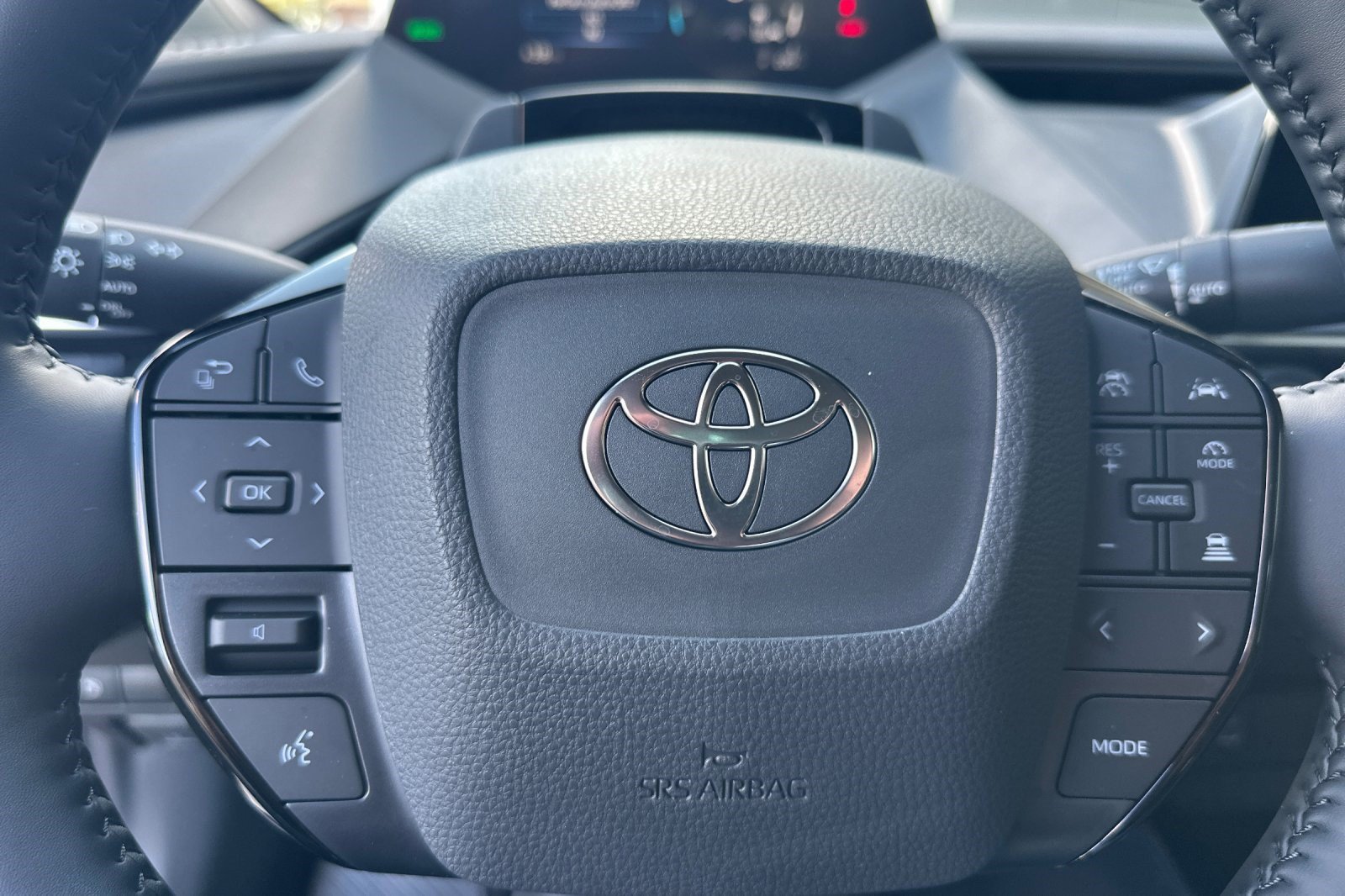 New 2027 Toyota Prius Plug-In Hybrid FWD image 11