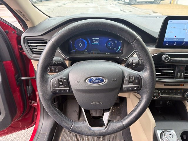 Used 2020 Ford Escape Titanium w/ Titanium Premium Package 2.0 AWD/4WD image 25