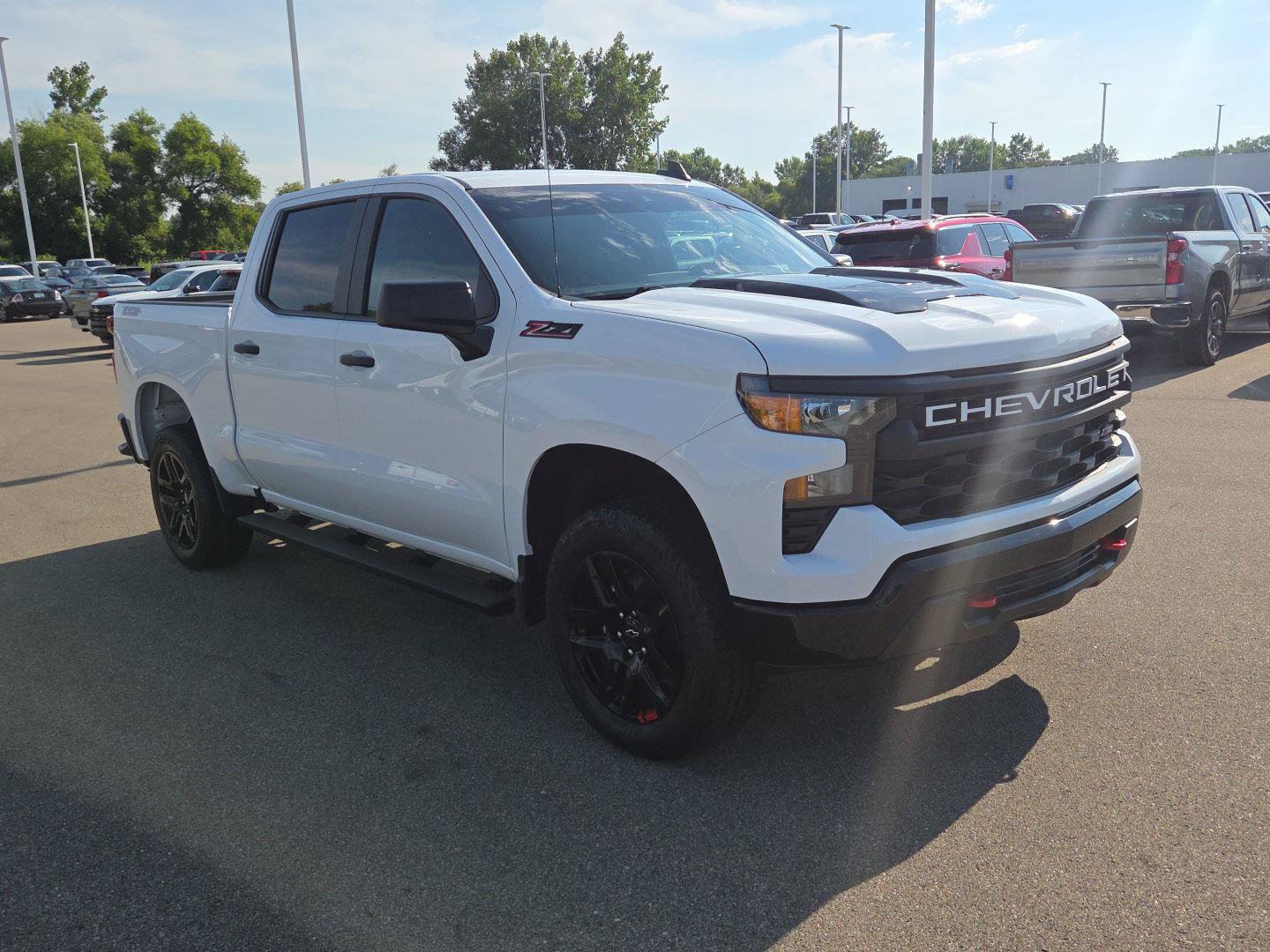 Used 2023 Chevrolet Silverado 1500 Custom Trail Boss AWD/4WD image 10
