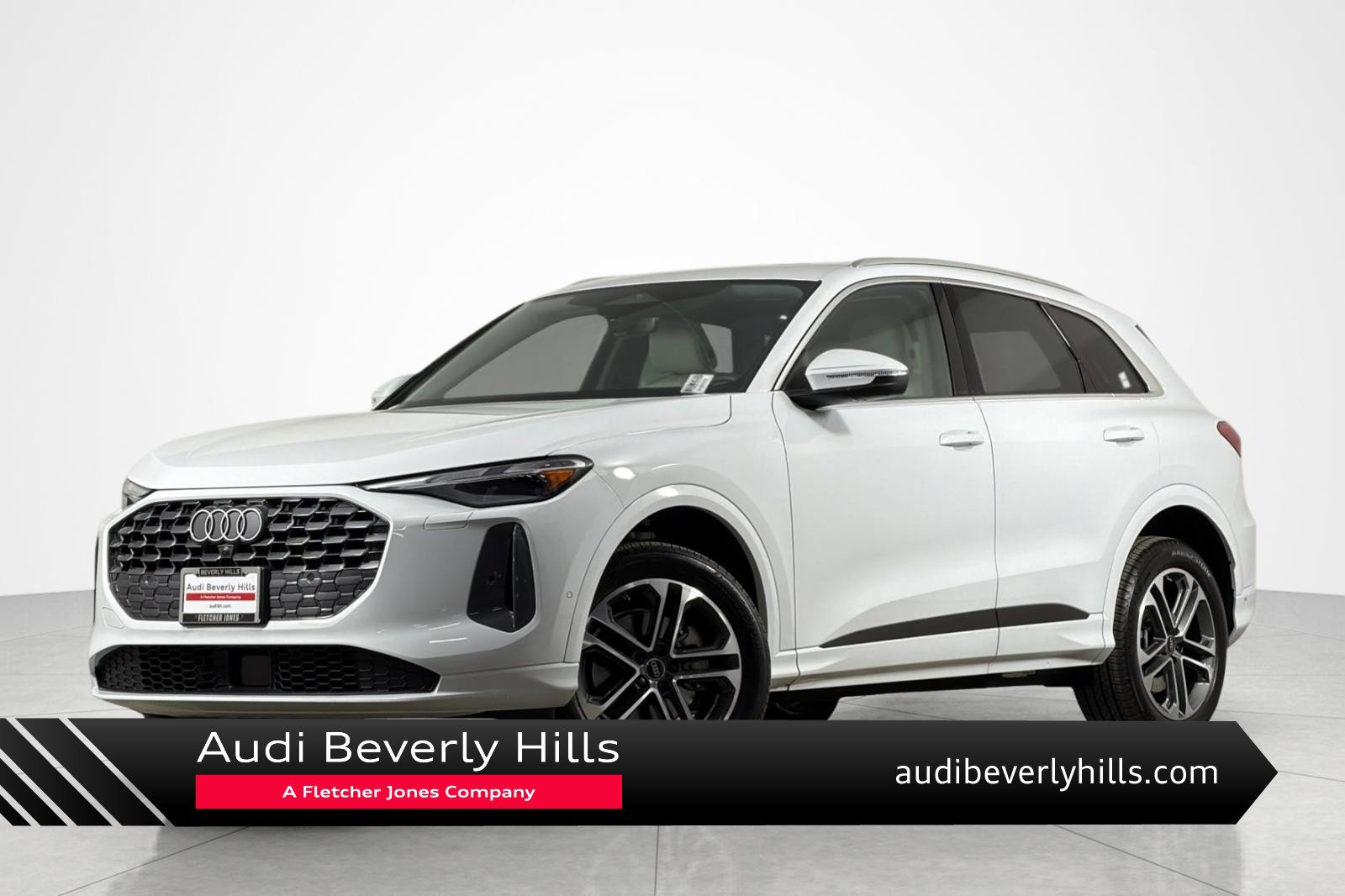 Used 2025 Audi Q5 Premium w/ Convenience Package AWD/4WD image 1