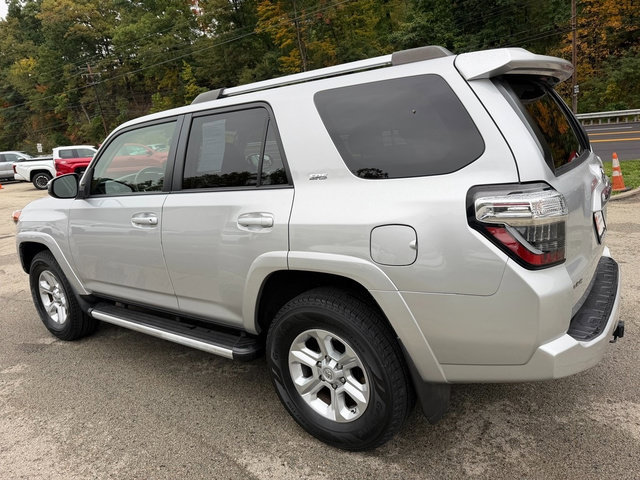 Certified 2021 Toyota 4Runner SR5 AWD/4WD image 9