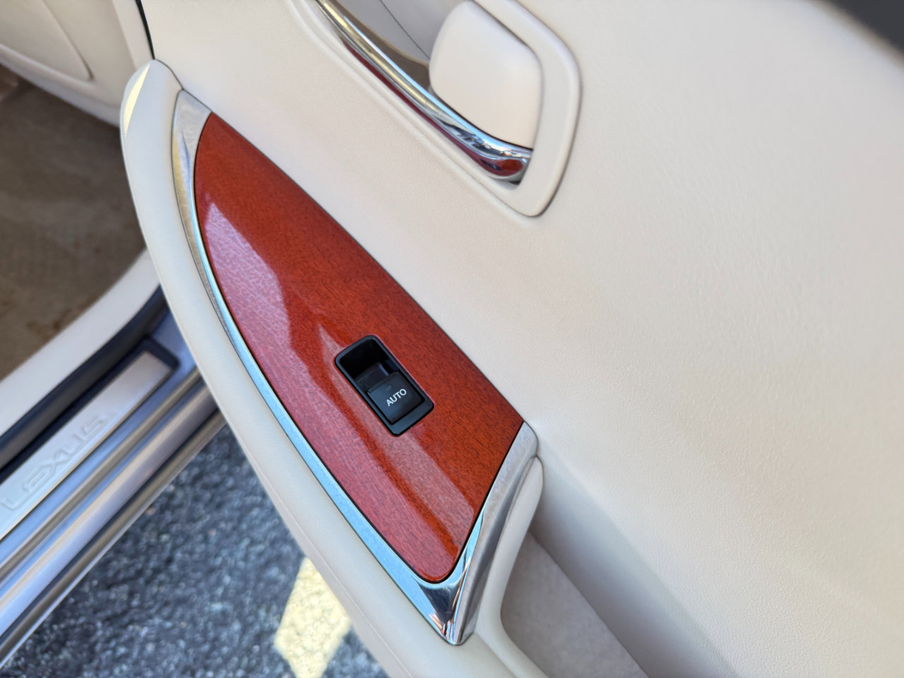 Used 2012 Lexus ES 350 image 42