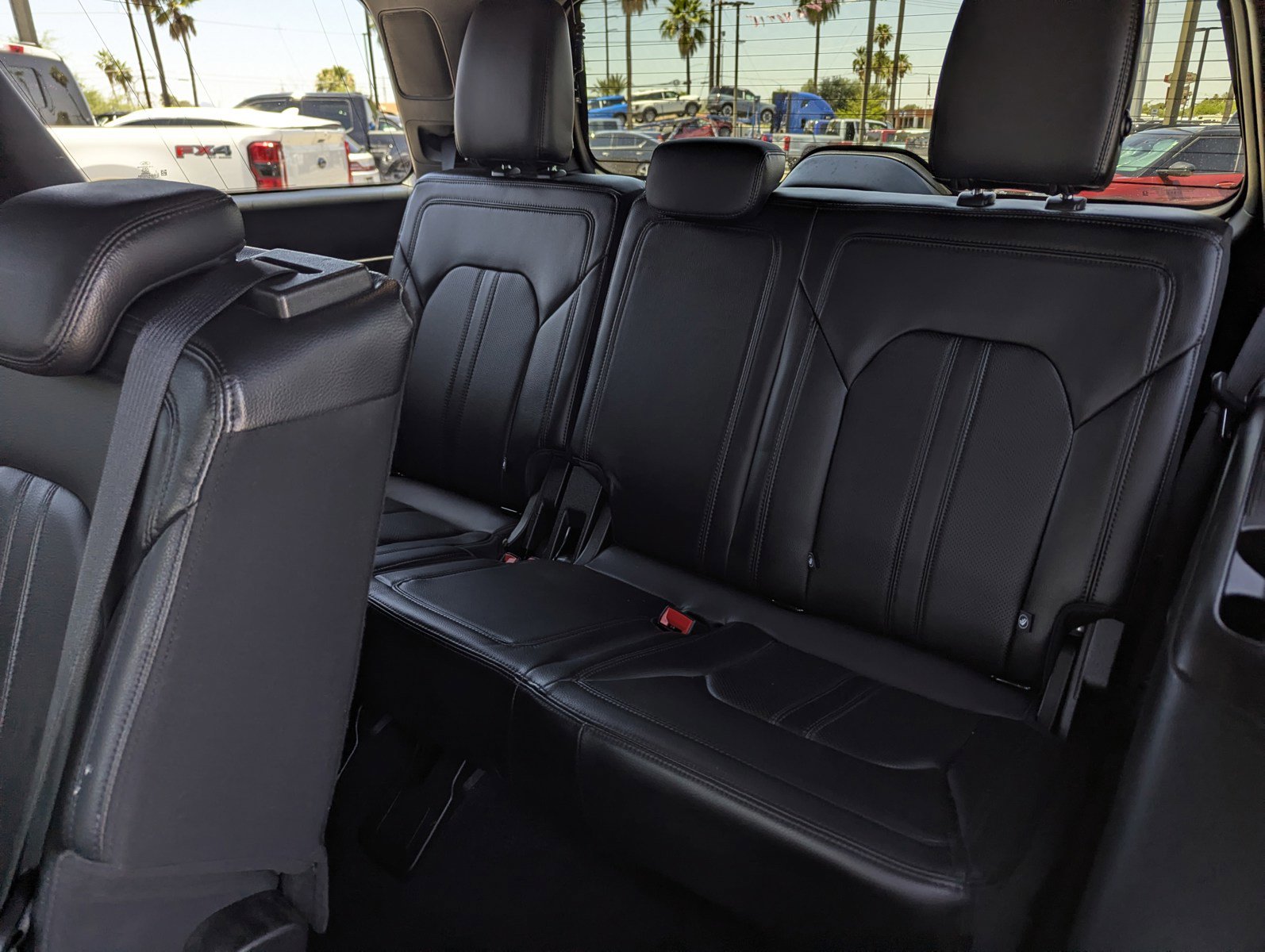 Certified 2020 Ford Expedition Limited w/ Special Edition Package RWD image 9