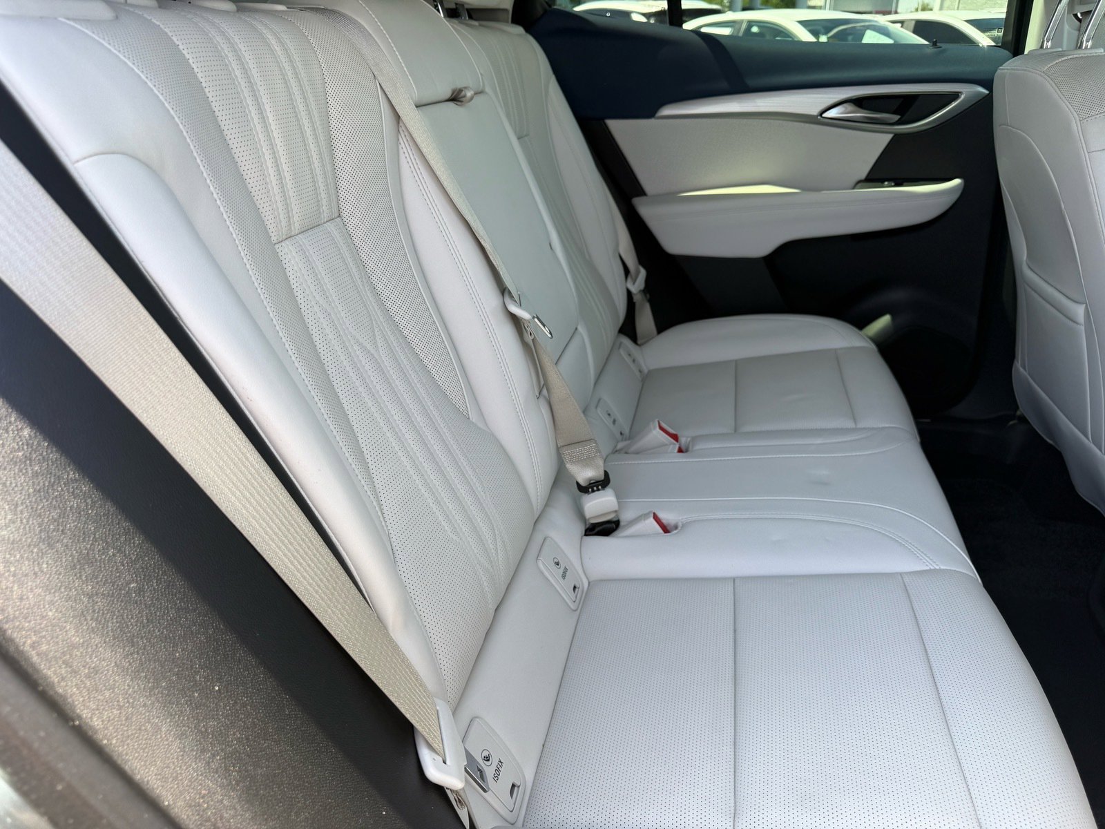 Used 2024 Buick Envision Avenir AWD/4WD image 29