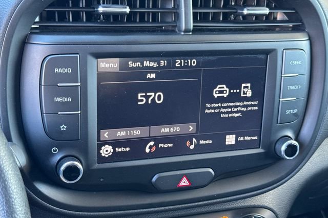 Certified 2025 Kia Soul LX w/ LX Technology Package FWD image 24