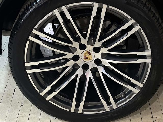 Used 2015 Porsche Macan S AWD/4WD image 14