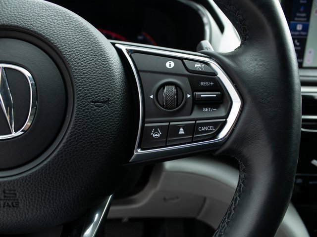 Used 2025 Acura MDX w/ Technology Package image 11