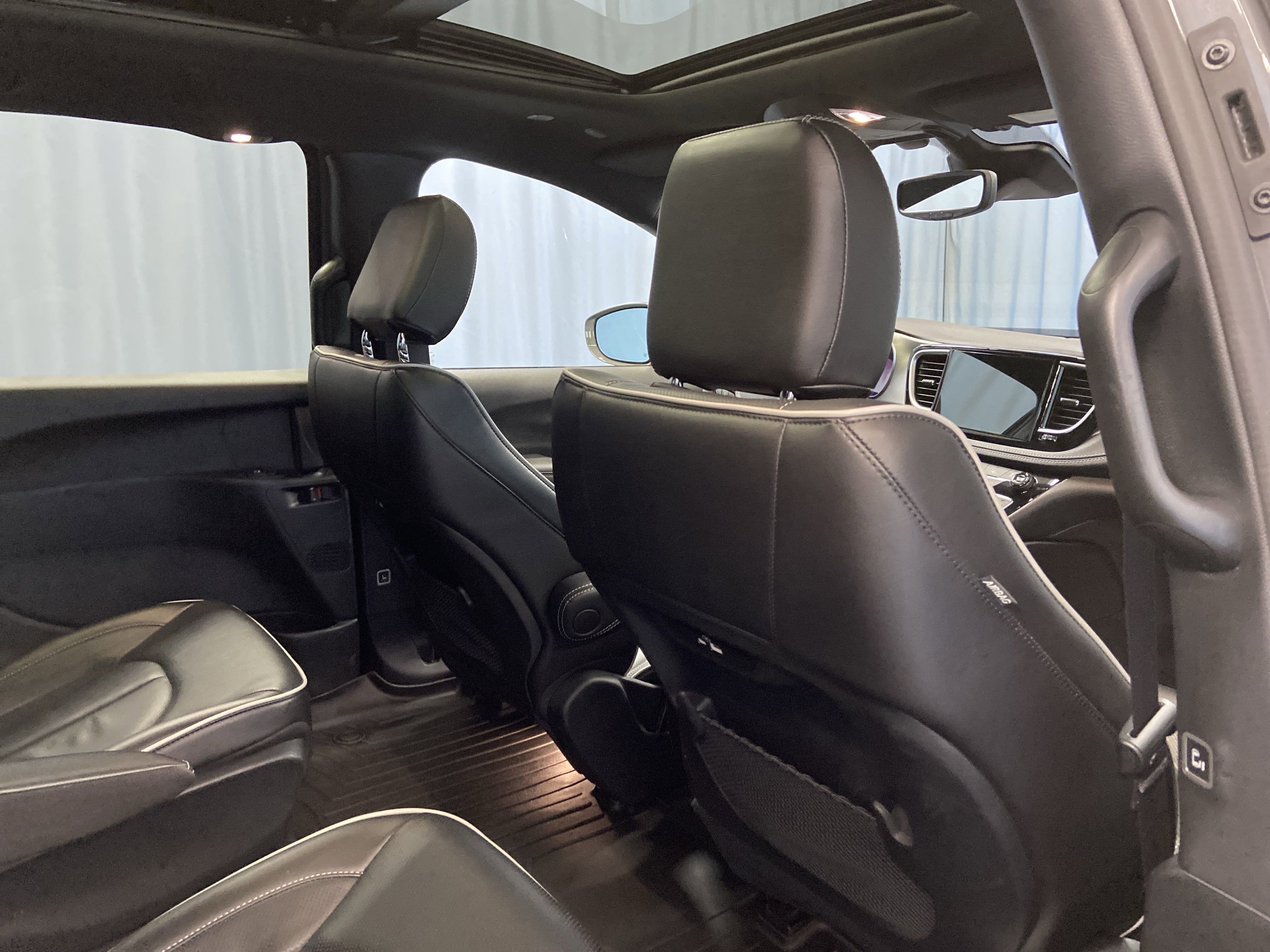 Used 2022 Chrysler Pacifica Limited w/ S Appearance Package image 45