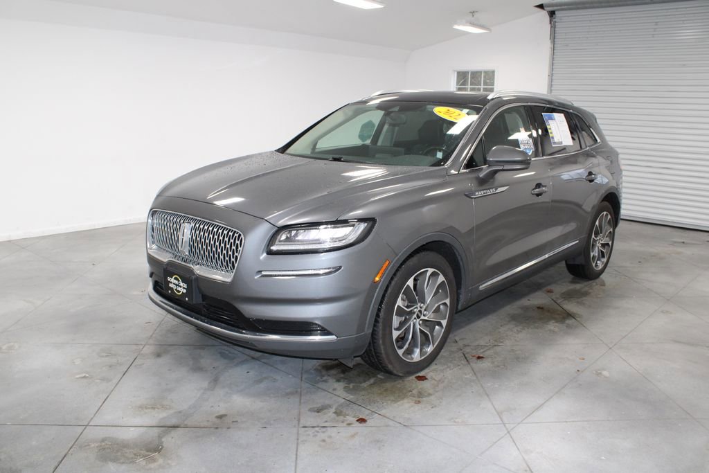 Used 2022 Lincoln Nautilus Reserve image 4