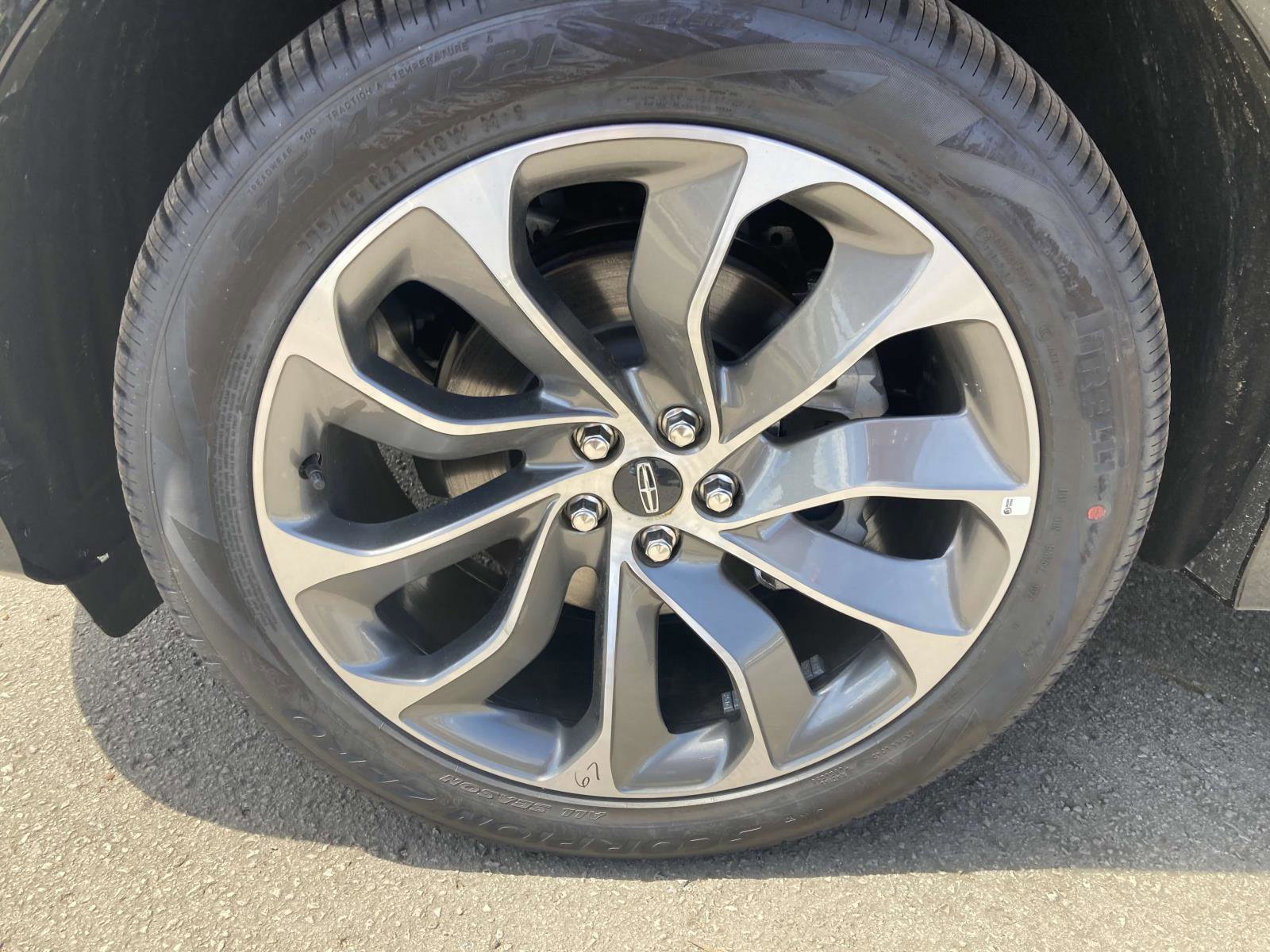 New 2025 Lincoln Aviator 2WD w/ Jet Appearance Package image 14