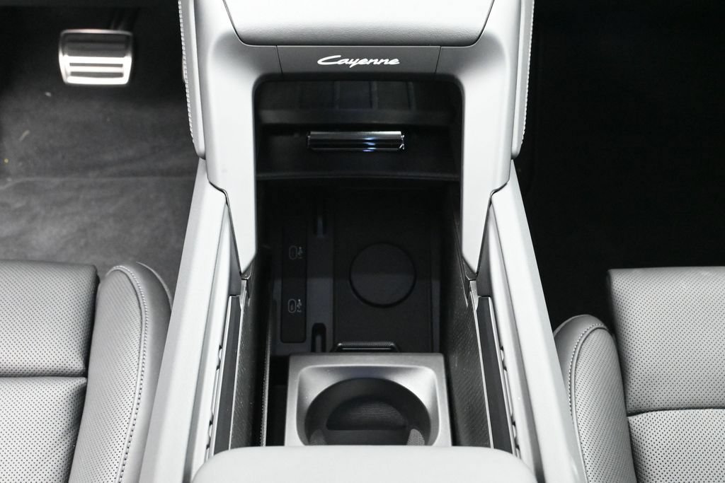 New 2026 Porsche Cayenne Electric AWD/4WD image 23