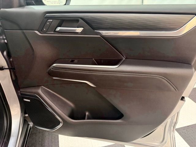 Used 2025 GMC Acadia Elevation image 20