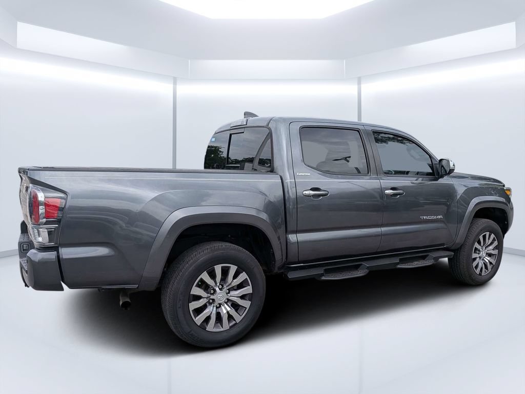 Used 2022 Toyota Tacoma Limited AWD/4WD image 3