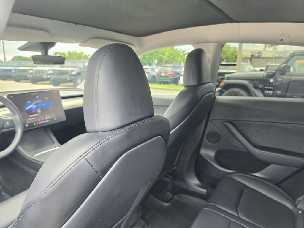 Used 2023 Tesla Model Y Long Range AWD/4WD image 16
