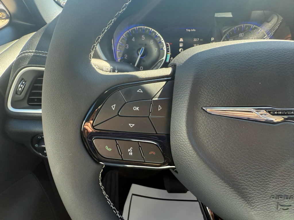 New 2026 Chrysler Pacifica Select image 19