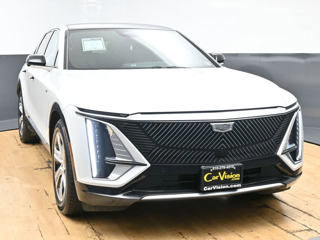 Used 2024 Cadillac Lyriq Tech RWD image 48