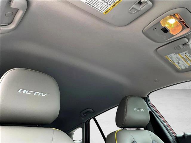 Used 2024 Chevrolet Trax ACTIV FWD image 17