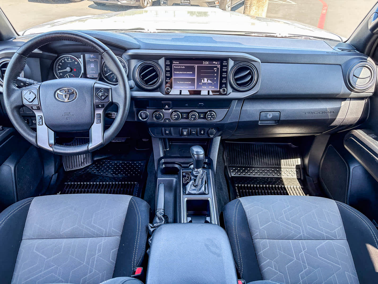 Used 2020 Toyota Tacoma TRD Sport AWD/4WD image 11